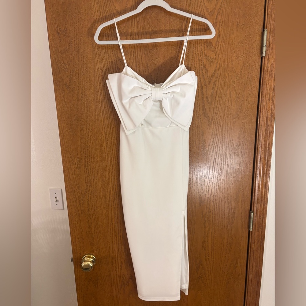 Hello Molly Strapless White Bow Dress